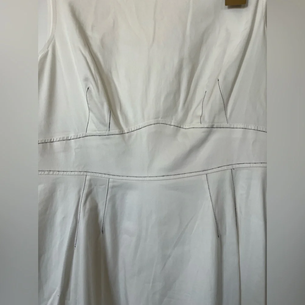 Donna Karan BEAUTIFUL white cotton sleeveless midi dress  NEW WITH TAGS. Size 10